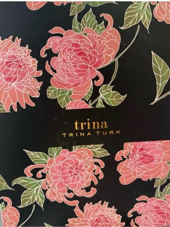 Trina Turk Quilted Cream Travel & Cosmetic bag set - Picture 2 of 2